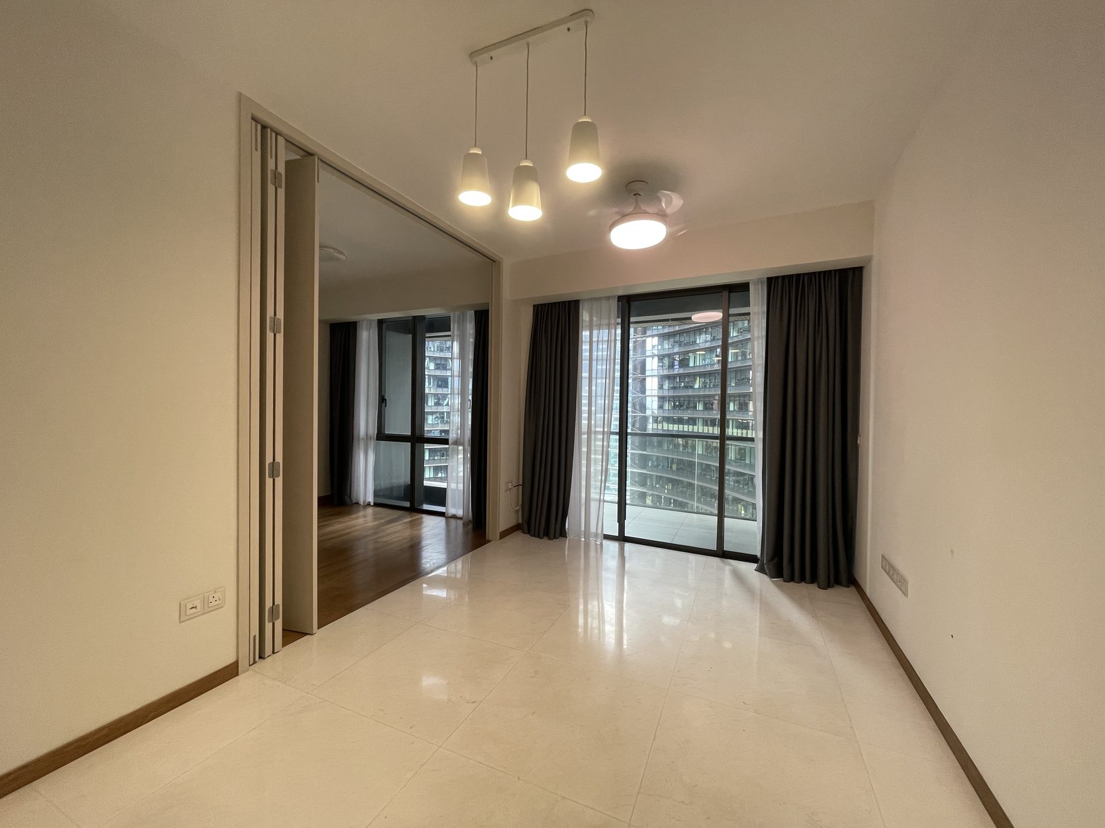 Marina One Residences — photo 1